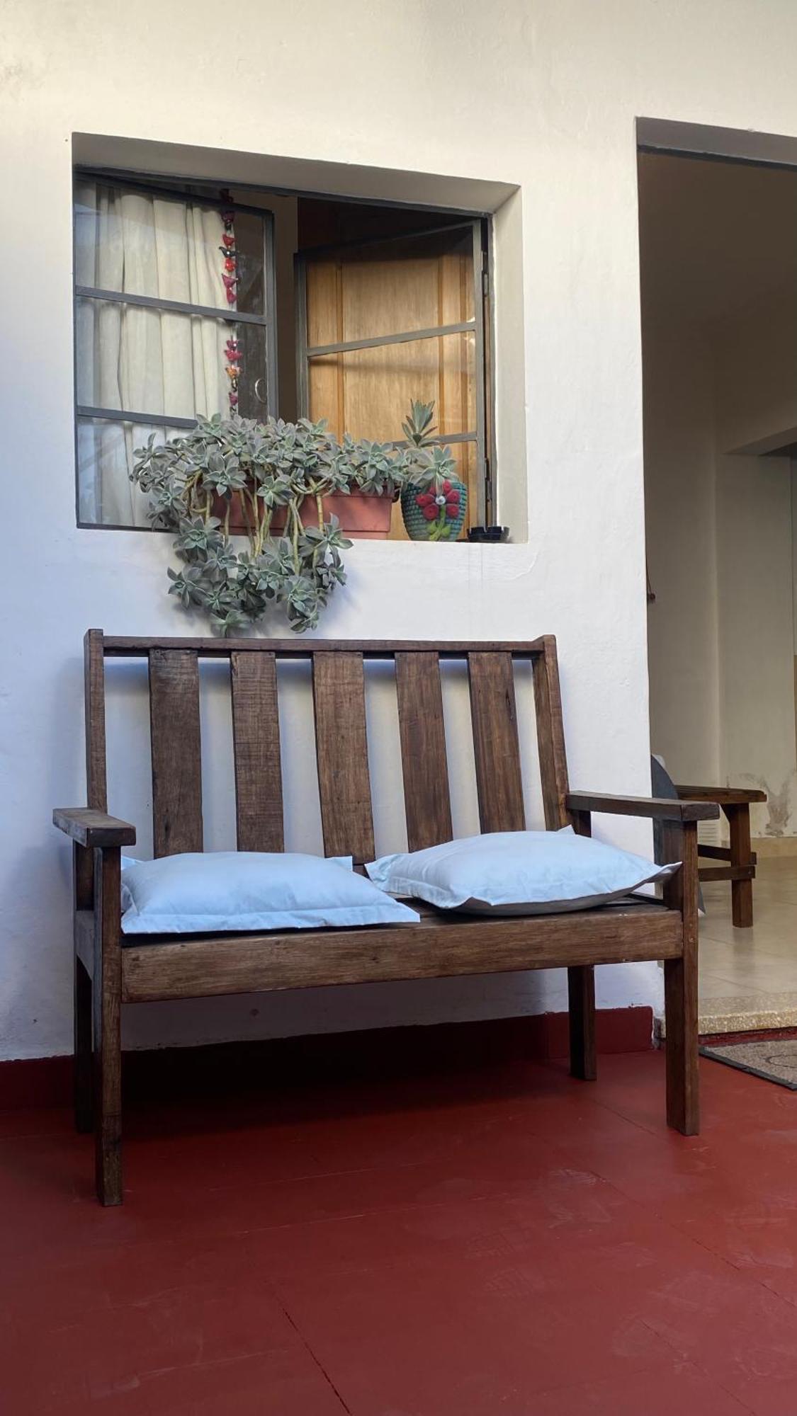 Alojamiento En El Centro De Salta - Casaguemessalta Exterior photo