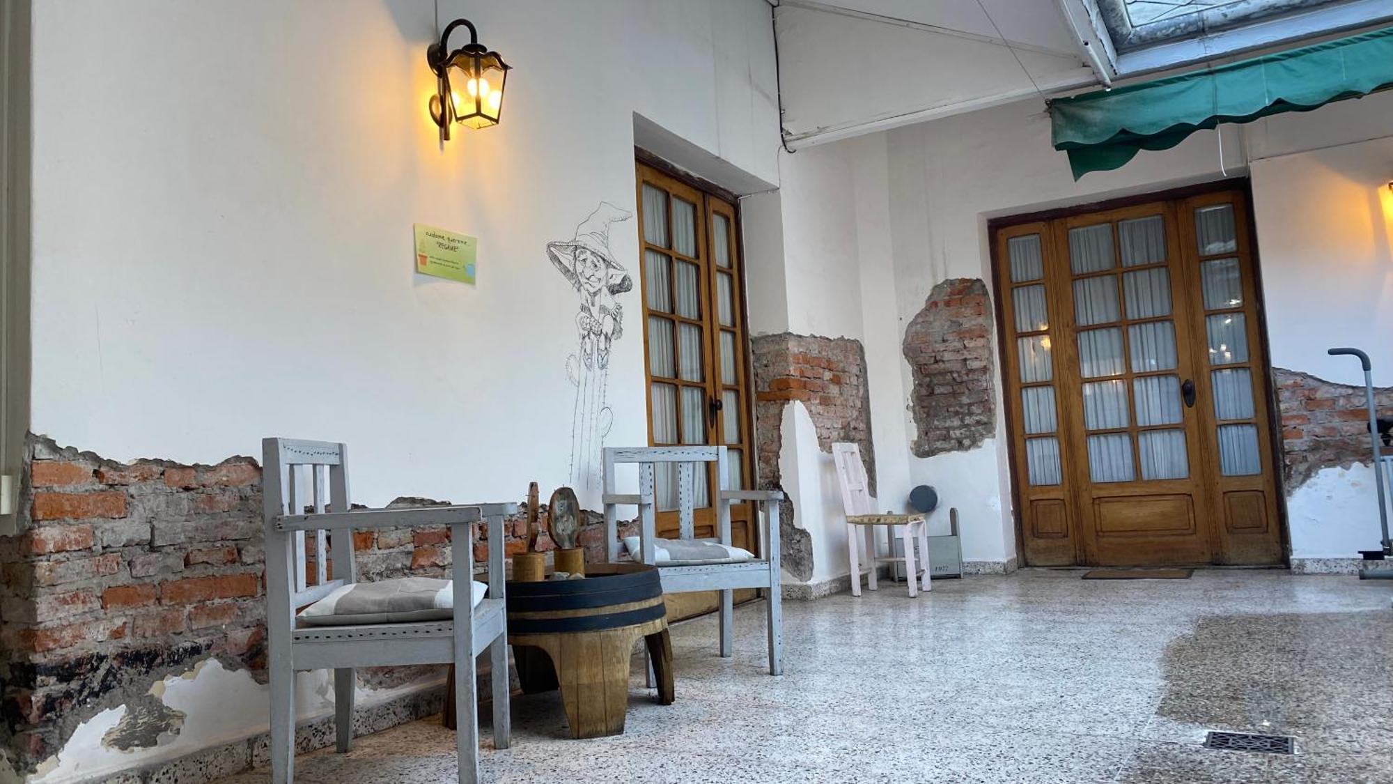 Alojamiento En El Centro De Salta - Casaguemessalta Exterior photo